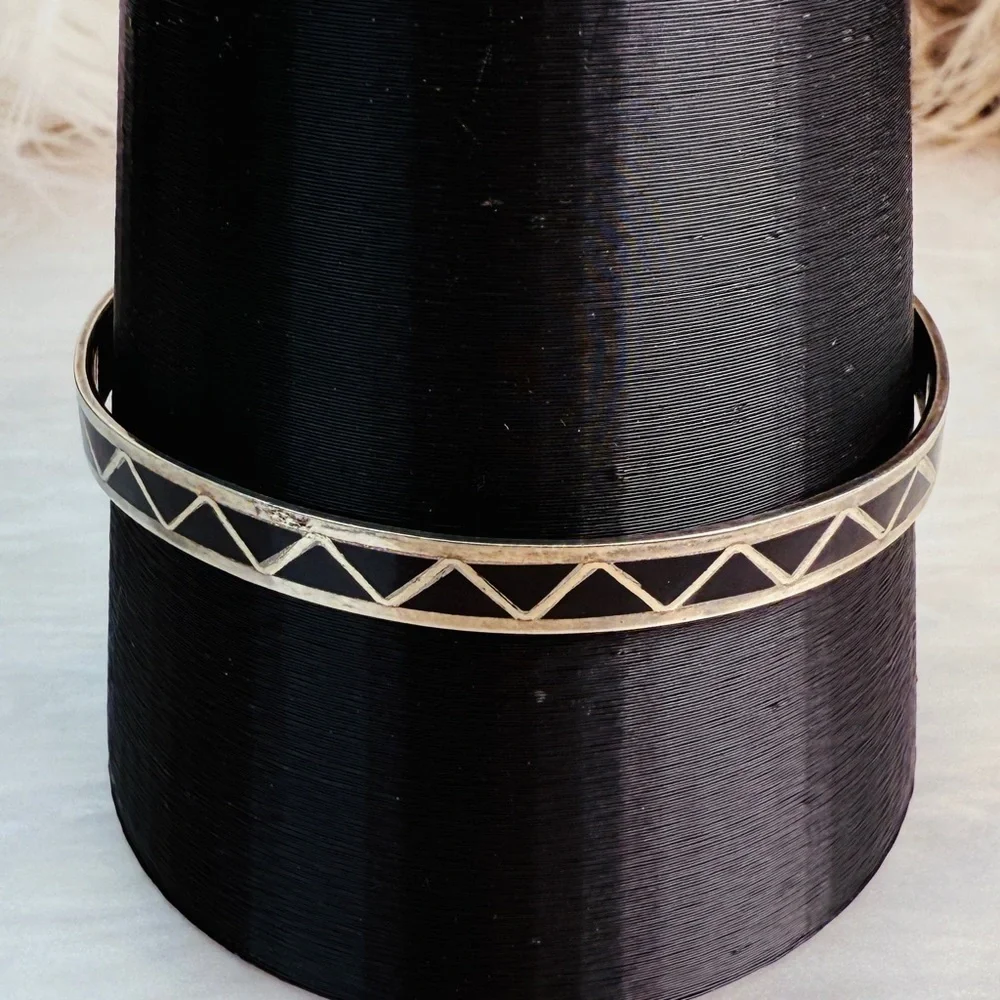 Vintage aged Silvertone and Black Geometric Bangle Bracelet